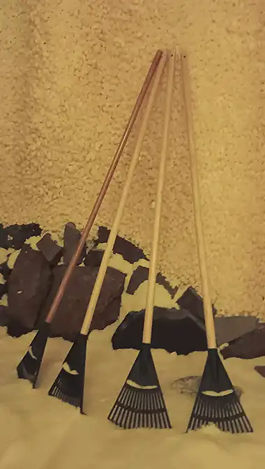 Rakes for small groups to creatively relax together.