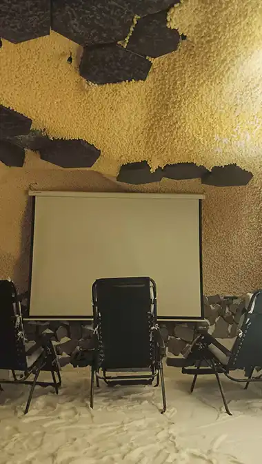 Extended Halotherapy + a movie on specific dates.